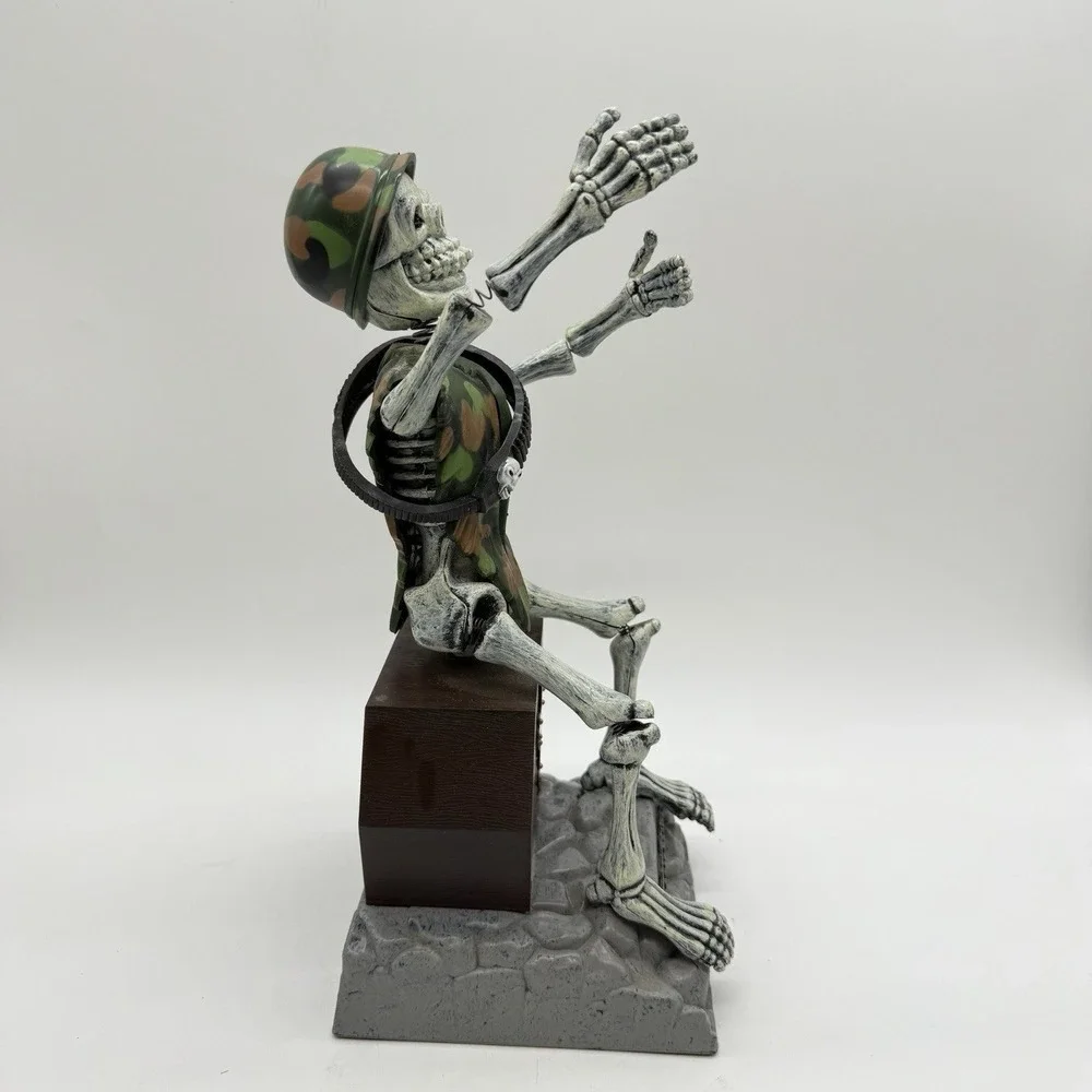 Funrise Boogie Bones Dancing Singing Soldier Ace Spades Skeleton Halloween W Box